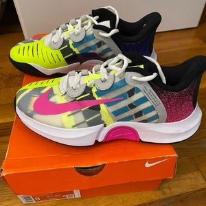 Woman Nike air Zoom gp turbo tennis shoes